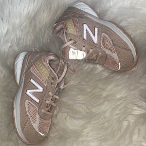 New balance babygirl sneakers